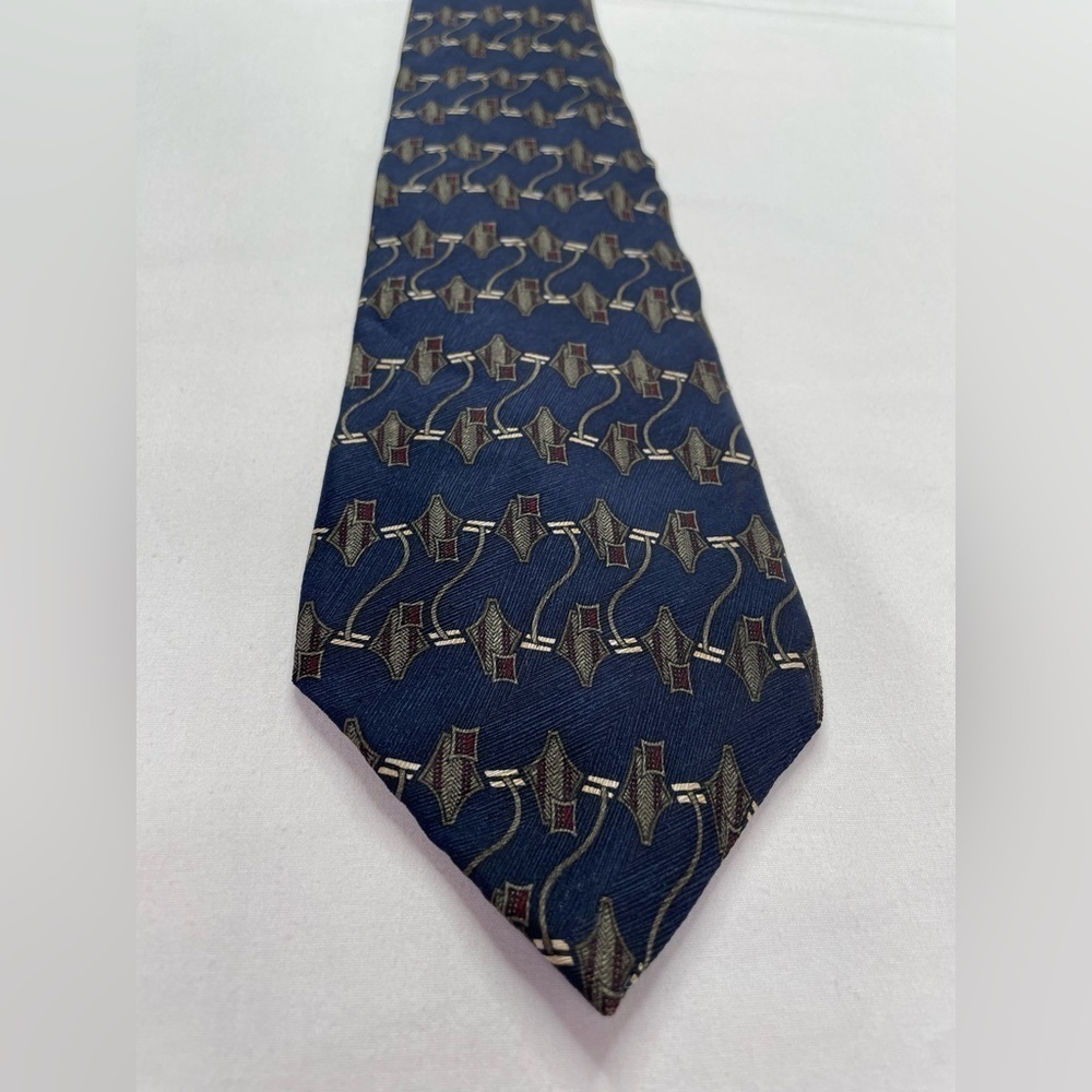 Geoffrey Beene Silk Formal Necktie Navy Blue Burgundy Beige 3.75” x 60”